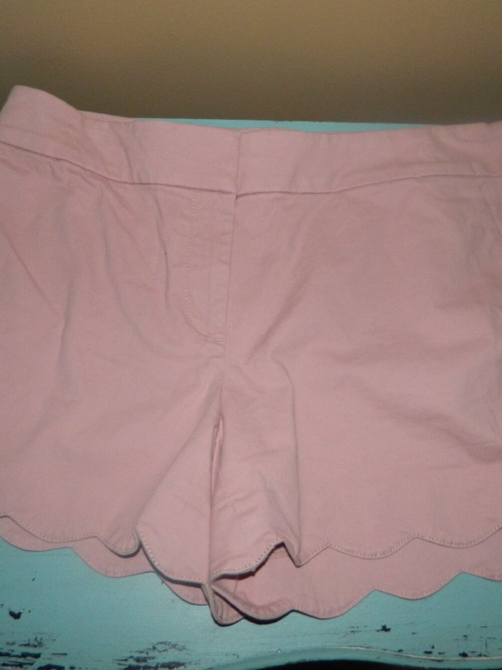 LOFT The Riviera Scalloped Hem Shorts Size 8 (WW-13)